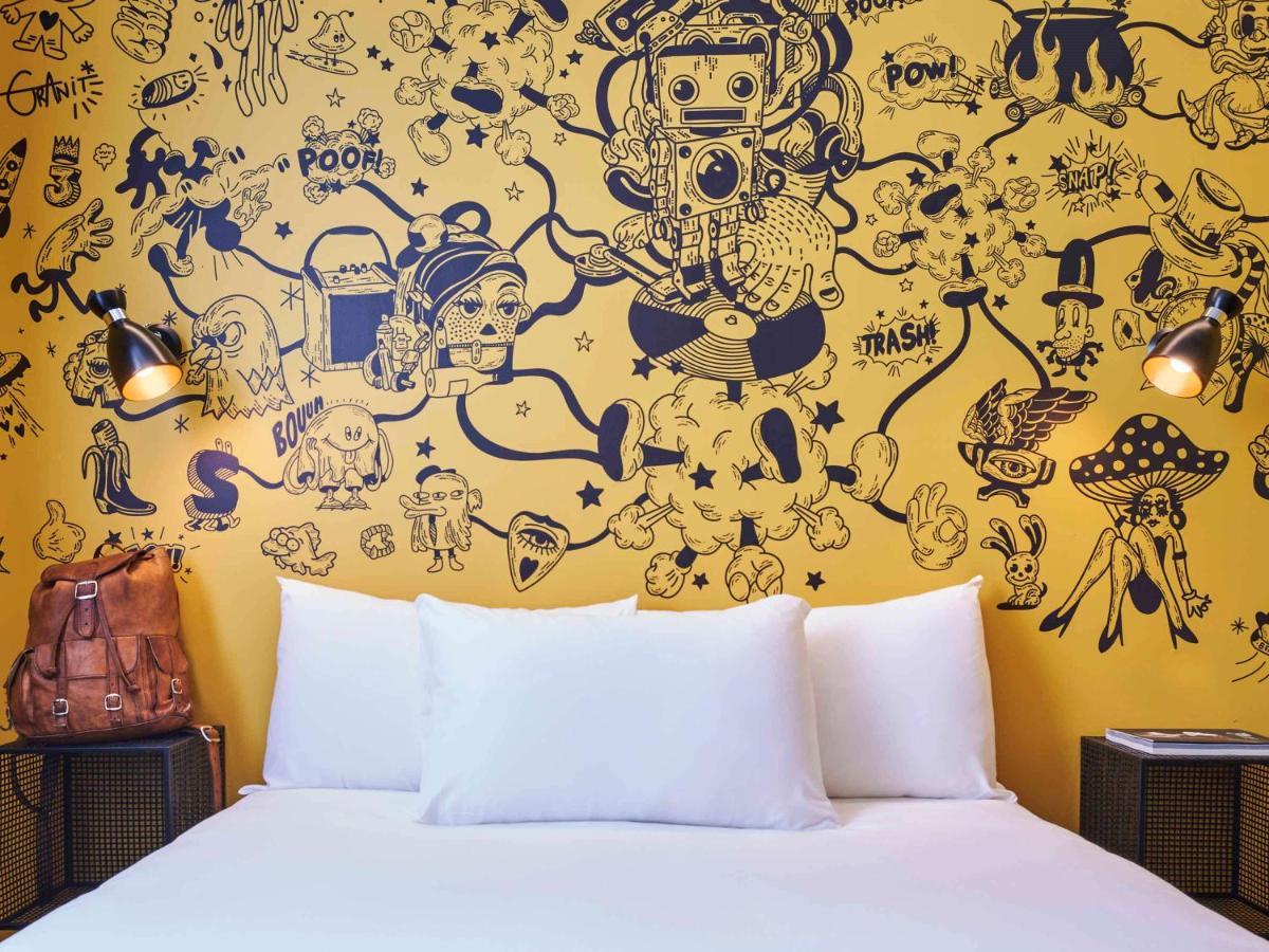 Hotel Ibis Styles Paris Gare De L'Est Magenta Exterior foto